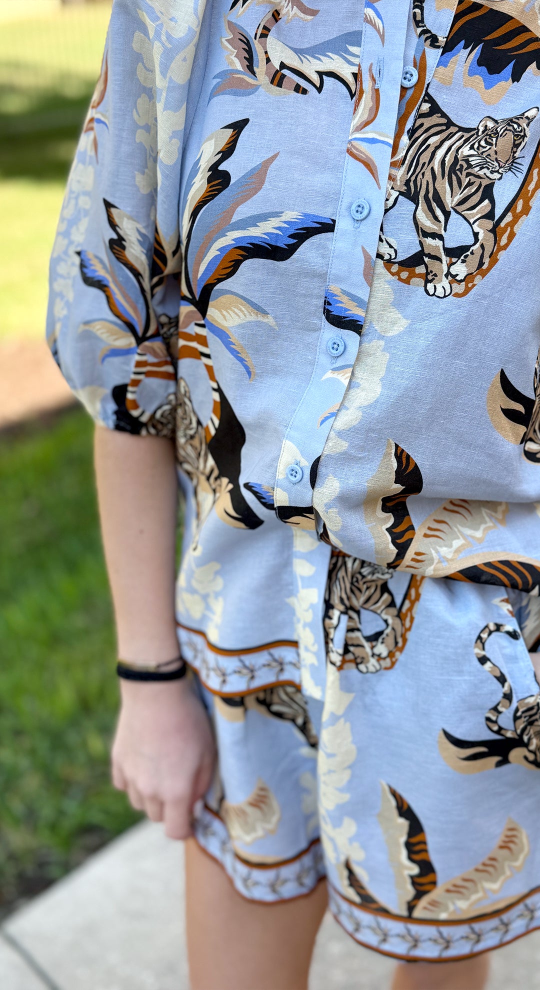 Las Sureñas Bali Tiger Light Blue Apparel